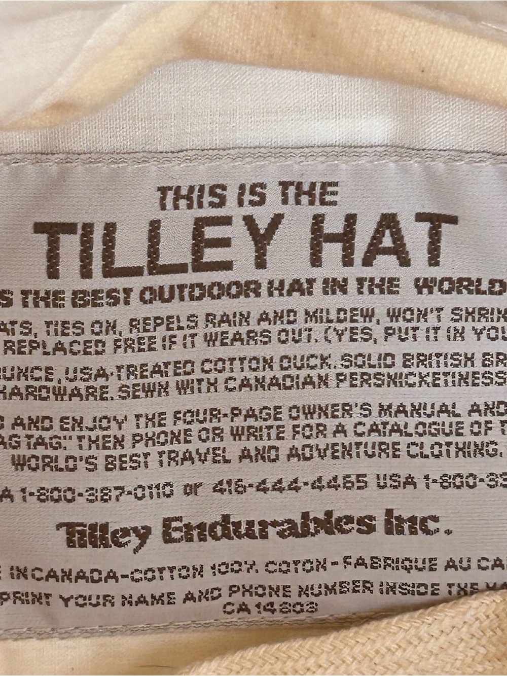 Tilley Iconic Cream Canvas Bucket Hat Size 7 , 22 inches
Made in Canada - Picture 4 of 9